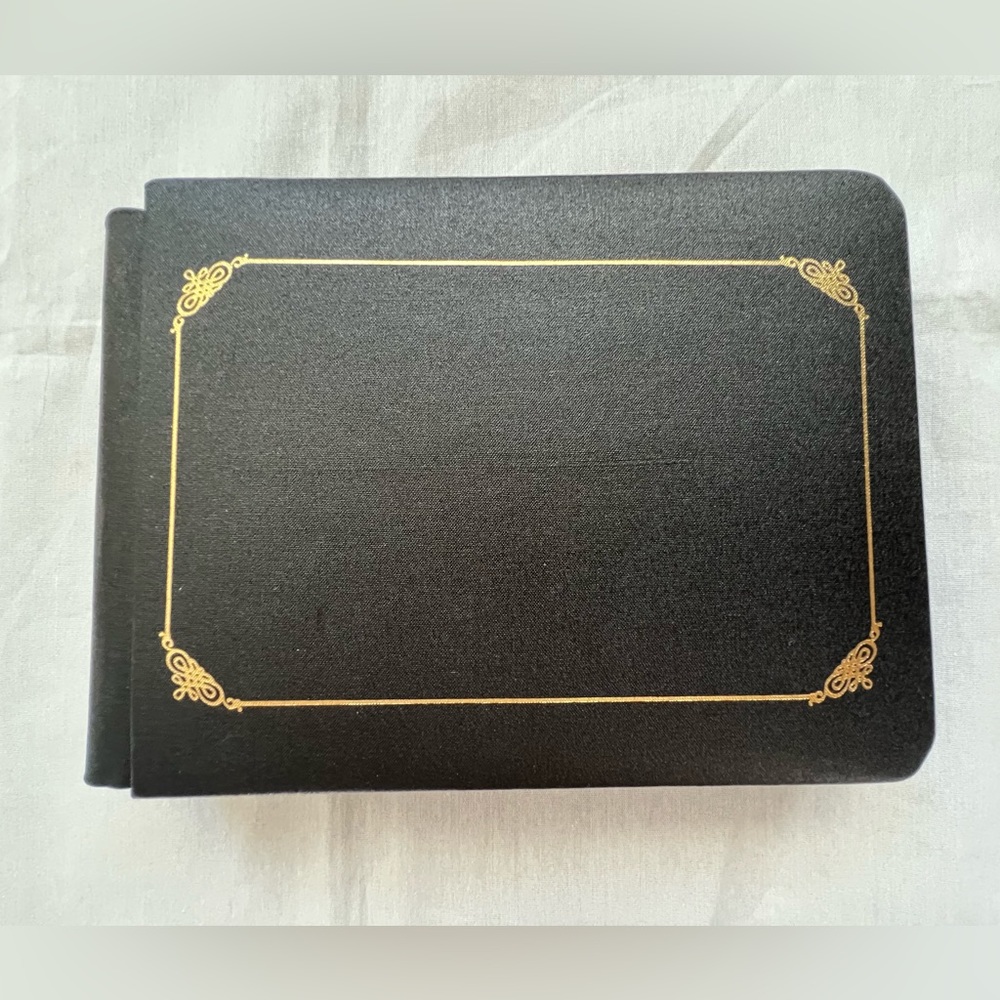 New Creative Memories 5x7 Black Photo Album Includes Unused Pages